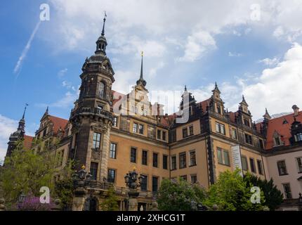 DRESDA, GERMANIA - 27 APRILE 2015: Castello Residenzschloss di Staatliche Kunstsammlungen Dresda museo in Germania Foto Stock