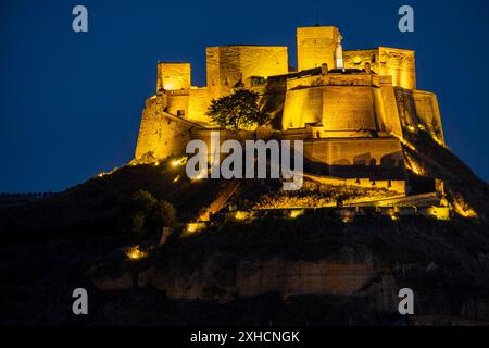 Castello di Monzon, castello-fortezza di origine musulmana, Monzon Huesca, Spagna Foto Stock