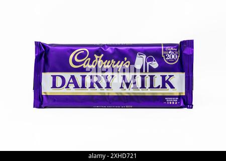 Cadbury Dairy Milk 1993, confezione in edizione limitata che celebra i 200 anni del cioccolato Cadbury. Foto Stock