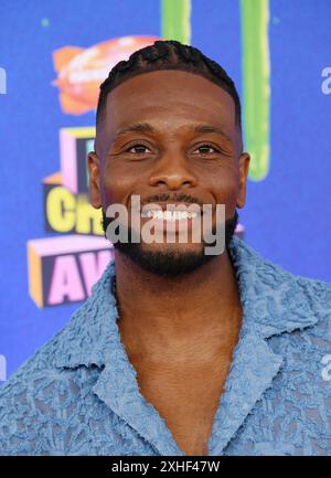 SANTA MONICA, CALIFORNIA - 13 LUGLIO: Kel Mitchell partecipa ai Nickelodeon Kids' Choice Awards 2024 al Barker Hangar il 13 luglio 2024 a Santa Monica, California Foto Stock