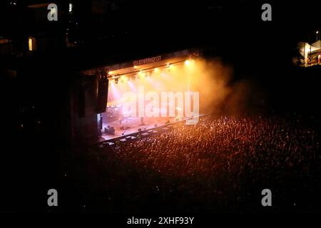 Die Band Revolverheld beim Stadtwerkefest im Lustgarten a Potsdam, 13. Juli 2024. Revolverheld Konzert Potsdam *** la band Revolverheld allo Stadtwerkefest nel Lustgarten di Potsdam, 13 luglio 2024 Revolverheld Concert Potsdam Foto Stock