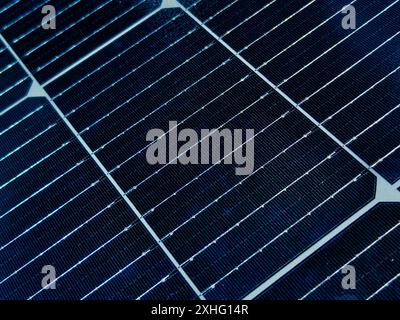 Pannello solare con compositi e tecnologia a gas per la penetrazione della luce solare Foto Stock