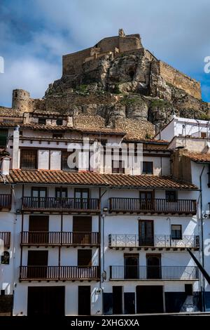 Strade di Morella, Castellon, Spagna. Maggio 2022 Foto Stock