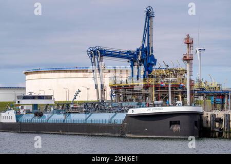 GNL Tankschiff am , GNL-Importterminal Tanks für flüssiges Erdgas, Eigentümer sind Vopak und Gasunie, die tanks versorgen die Niederlande und andere Europäische Staaten mit gas, im Seehafen von Rotterdam, Maasvlakte, Rotterdam Niederlande, LNG Tank Bau *** LNG Tanker at , GNL import terminal serbatoi per gas liquefatto, di proprietà di Vopak e Gasunie, i carri armati forniscono gas ai Paesi Bassi e ad altri paesi europei, nel porto di Rotterdam, Maasvlakte, Rotterdam Paesi Bassi, costruzione di serbatoi GNL Foto Stock