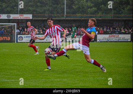 Trai Hume della Sunderland AFC in azione contro il South Shields FC. Foto Stock