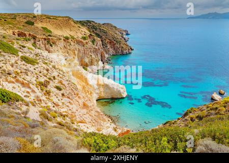 Formazioni rocciose multicolore, Firopotamos, Isola di Milos, Isole Cicladi, Grecia Foto Stock