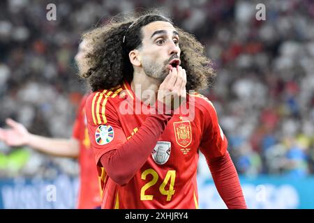 Monaco, Germania. 15 luglio 2024. MONACO DI BAVIERA, GERMANIA - 14 LUGLIO: Lo spagnolo Marc Cucurella durante la finale di UEFA EURO 2024 tra Spagna e Inghilterra all'Olympiastadion il 14 luglio 2024 a Berlino, Germania.240714 SEPA 24 114 - 20240715 PD0228 credito: APA-PictureDesk/Alamy Live News Foto Stock