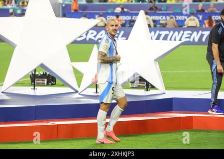 Miami, Stati Uniti. 15 luglio 2024. Argentina e Leandro Paredes dell'Argentina durante la partita CONMEBOL Copa America USA 2024 tra Argentina e Colombia all'Hard Rock Stadium il 15 luglio 2024 a Miami Gardens, Stati Uniti Credit: Brazil Photo Press/Alamy Live News Foto Stock