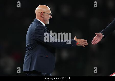 L'allenatore spagnolo Luis de la Fuente durante la finale di UEFA Euro 2024 tra Spagna e Inghilterra, giocata all'Olympiastadion il 14 luglio 2024 a Berlino, Germania. (Foto di Bagu Blanco / Sipa USA) Foto Stock