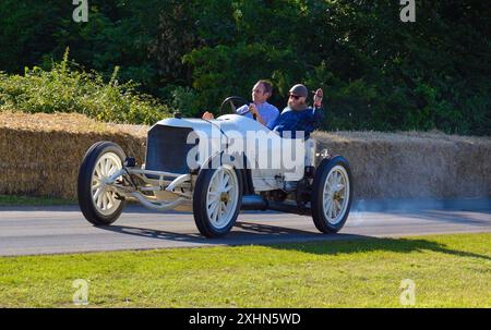 2024 Goodwood Festival of Speed Timed Shootout Finals.1908 Mercedes Grand Prix di ritorno da Hill Climb. Goodwood, Sussex, Inghilterra, Regno Unito Foto Stock