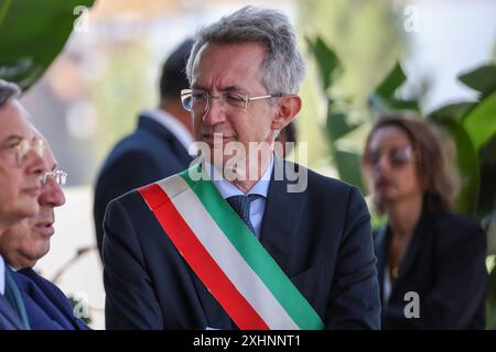 Bagnoli, Napoli, Italia. 15 luglio 2024, Napoli, Napoli, italia: 15/07/2024, Napoli, in occasione della visita del primo Ministro Giorgia Meloni a Bagnoli per la firma del protocollo d'intesa tra il governo e il Commissario straordinario per Bagnoli Coroglio. Nella foto: (Immagine di credito: © Fabio Sasso/ZUMA Press Wire) SOLO USO EDITORIALE! Non per USO commerciale! Crediti: ZUMA Press, Inc./Alamy Live News Foto Stock