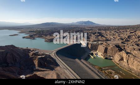 Vista aerea della diga di Ullum, a San Juan, Argentina. Foto Stock