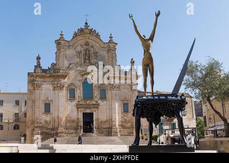 Italia, Basilicata, Matera, i Sassi e il parco delle chiese rupestri patrimonio mondiale dell'UNESCO, Piazza San Francesco d'Assisi, 'Surre Foto Stock