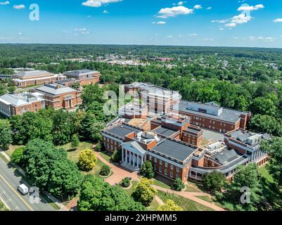 Vista aerea degli edifici della Mary Washington University a Fredericksburg Virginia: Dodd Auditorium, Jefferson Hall, Bushnell Hall, Framar House Foto Stock