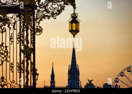 Francia, Meurthe et Moselle, Nancy, Basilica di Saint-Epvre de Nancy di stile neogotico costruito nel 19th ° secolo da Prosper Morey, da Place Stanislas Foto Stock