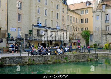 Francia, Giura, Dole, Canal des Tanneurs, il grande mulino per conciatori, ora un ristorante Foto Stock