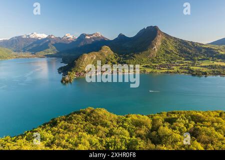 Francia, alta Savoia, Annecy, Lago di Annecy, Talloires Montmin, Riserva naturale di Roc de Chere Foto Stock