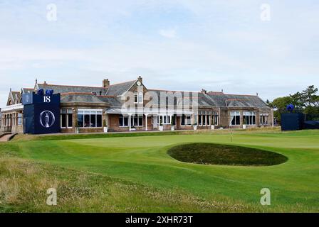 Troon, Scozia, Regno Unito. 15 luglio 2024. Lunedì pratica al campo da golf Royal Troon in vista del 152° Campionato Open che inizia da giovedì 18 al 21 luglio. Fig.; Vista del circolo. Iain Masterton/Alamy Live News Foto Stock