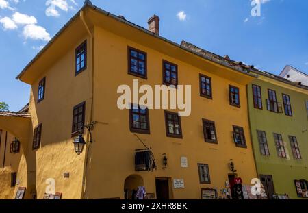 La fama di Sighisoara è che è il luogo di nascita di Vlad III o Vlad Țepeș, noto come Vlad l'Impalatore. Era il secondo figlio di Vlad II Dracul e. Foto Stock