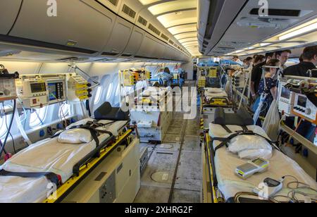 Vista dell'Air Force Airbus A310 MRT Med Evac, evacuazione mediacale. L'MRT Medevac Airbus serve l'Aeronautica militare tedesca come terapia intensiva di volo Foto Stock