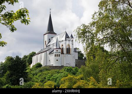 Chiesa di San Mattia, chiesa parrocchiale cattolica romana, Hellenthal, Reifferscheid, Eifel, Renania settentrionale-Vestfalia, Germania Foto Stock