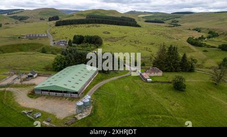 Vista aerea del cottage di Dodburn, Allan Water, Hawick, Scottish Borders, Regno Unito. Foto Stock