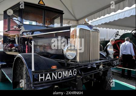 Trattore Hanomag SS d'epoca, camion, camion, Wies'n storica, Oide Wiesn, Oktoberfest, Monaco, alta Baviera, Baviera, Germania Foto Stock