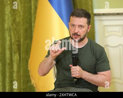 KIEV, UCRAINA - 15 LUGLIO 2024 - il presidente dell'Ucraina Volodymyr Zelenskyy parla durante una conferenza stampa, Kiev, capitale dell'Ucraina Foto Stock