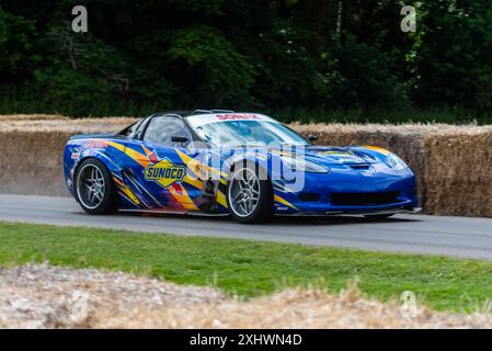 2006 Chevrolet Corvette C6 drift car che sale sulla pista di salita all'evento Motorsport Goodwood Festival of Speed 2024 nel West Sussex, Regno Unito Foto Stock