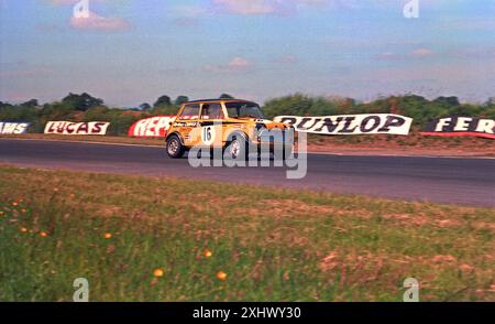 Gordon Spice Britax Mini Cooper Croft Autodrome Darlington Inghilterra Foto Stock