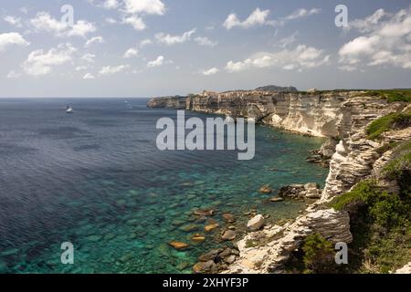 Villaggio storico sulla scogliera di Bonifacio Corsica Francia Foto Stock