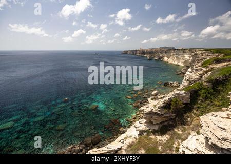 Villaggio storico sulla scogliera di Bonifacio Corsica Francia Foto Stock