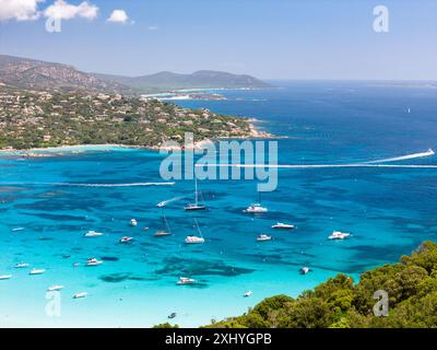 Spiaggia Plage de Santa Giulia e costa Corsica Francia prospettiva aerea Foto Stock