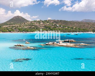 Spiaggia Plage de Santa Giulia e costa Corsica Francia prospettiva aerea Foto Stock