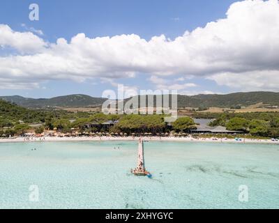 Spiaggia Plage de Santa Giulia e costa Corsica Francia prospettiva aerea Foto Stock