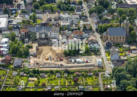 Luftbild, evang. Christuskirche, neben der Kirche Baustelle an der Hilligenstraße, Wohngebiet, Linden, Bochum, Ruhrgebiet, Nordrhein-Westfalen, Deutschland ACHTUNGxMINDESTHONORARx60xEURO *** Vista aerea, evang Christuskirche, accanto al cantiere della chiesa di Hilligenstraße, zona residenziale, Linden, Bochum, zona della Ruhr, Renania settentrionale-Vestfalia, Germania ACHTUNGxMINDESTHONORARx60xEURO Foto Stock