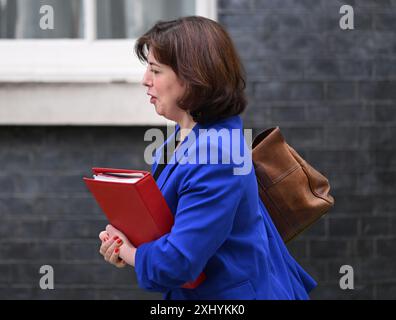 Downing Street, Londra, Regno Unito. 16 luglio 2024. Ministri del governo alla riunione del Gabinetto. Lucy Powell deputato, Lord Presidente del Consiglio e leader della camera dei comuni. Crediti: Malcolm Park/Alamy Live News Foto Stock