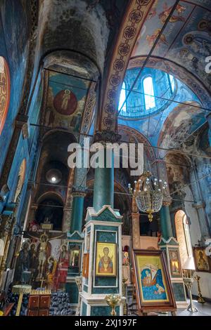 Batumi, Georgia - 16 luglio 2024: L'interno della Chiesa di San Nicola è una chiesa greca costruita nel 1865 a Batumi, Georgia. Foto Stock