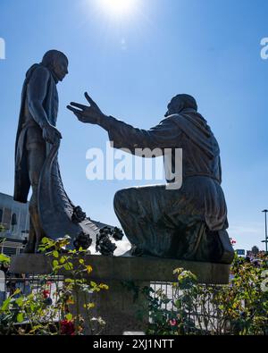 Statue in mostra nella Basilica della Chiesa Cattolica, dedicate alla Vergine Maria nella sua invocazione della Madonna di Guadalupe a città del Messico, Messico Foto Stock