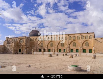 La Moschea al-Aqsa, la principale sala di preghiera islamica nella città vecchia di Gerusalemme, Israele, sul Monte del Tempio. Foto Stock