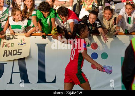 Leiria, Portogallo. 16 luglio 2024. Leiria, Portogallo, 16 luglio 2024: Jessica Silva (10 Portogallo) dopo la partita internazionale delle qualificazioni all'Euro femminile tra Portogallo e Malta all'Estadio Dr Magalhaes Pessoa di Leiria, Portogallo. (Pedro Porru/SPP) credito: SPP Sport Press Photo. /Alamy Live News Foto Stock