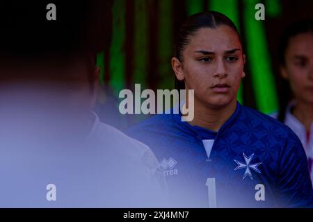 Leiria, Portogallo. 16 luglio 2024. Leiria, Portogallo, 16 luglio 2024: Maya Cachia (1 Malta) prima della partita internazionale delle qualificazioni europee femminili tra Portogallo e Malta all'Estadio Dr Magalhaes Pessoa a Leiria, Portogallo. (Pedro Porru/SPP) credito: SPP Sport Press Photo. /Alamy Live News Foto Stock