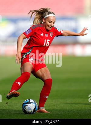 Charlotte Estcourt del Galles durante la partita di qualificazione a Euro 2025 femminile al Parc-Y-Scarlets di Llanelli. Data foto: Martedì 16 luglio 2024. Foto Stock