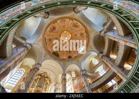 Chiesa luterana barocca di nostra Signora, vista interna della cupola, Dresda, Sassonia, Germania Foto Stock