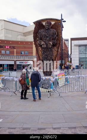 La statua di Knife Angel in mostra a High Street, Southend on Sea Foto Stock