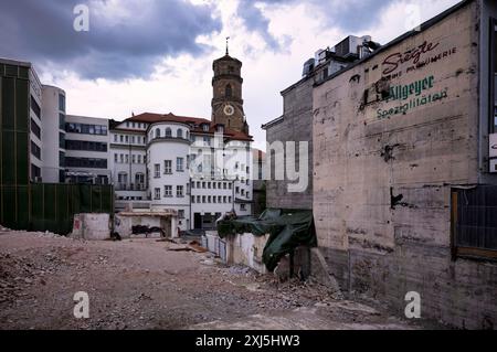 Cantiere, recinzione di costruzione, controverso progetto di costruzione della società Signa insolvente di Rene Benko, logo, insolvenza in corso Foto Stock