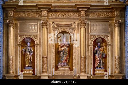 Sacre figure nel coro, Cattedrale Igreja da se Catedral de Faro, città vecchia, Faro, Algarve, Portogallo Foto Stock