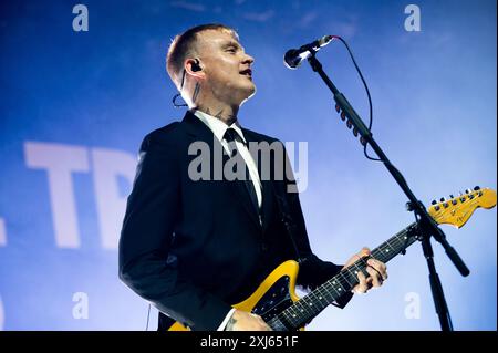 Londra, Regno Unito. 16 luglio 2024. Matt Skiba guida gli Alkaline Trio mentre suonano uno show tutto esaurito al Kentish Town Forum. Cristina Massei/Alamy Live News Foto Stock