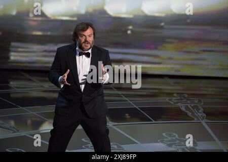 Hollywood, Stati Uniti d'America. 22 febbraio 2015. HOLLYWOOD, CA - 22 FEBBRAIO: Jack Black sul palco durante il 87° Annual Academy Awards al Dolby Theatre il 22 febbraio 2015 a Hollywood, California. Persone: Jack Black Credit: Storms Media Group/Alamy Live News Foto Stock