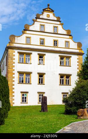 Castello di Šluknov (Sluknowski Zamek), Šluknov-stred, regione della Boemia settentrionale, Cechia (Repubblica Ceca). Il castello è stato costruito in stile rinascimentale Foto Stock